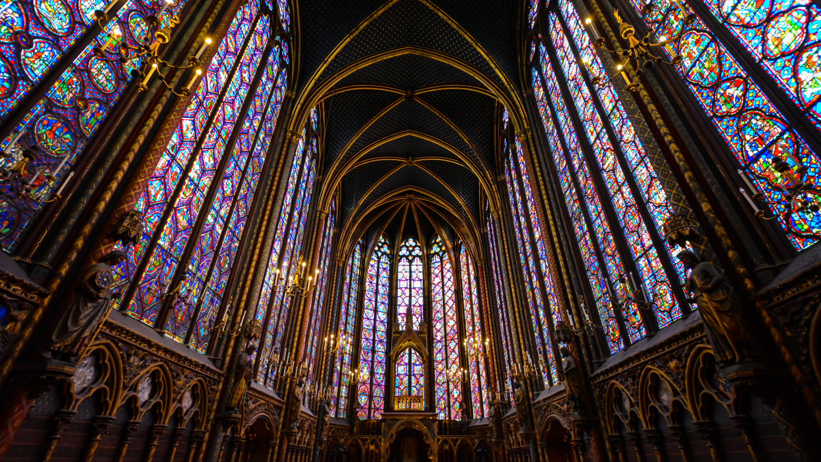 Beyond Fashion: Baroque Luxury as a Lifestyle Statement